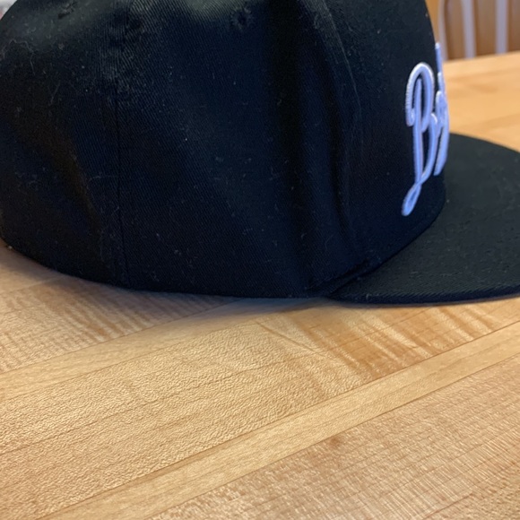 Limited edition Bodybuilding.com flat brim SnapBack hat - Picture 4 of 5